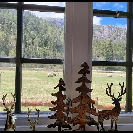 Cozy Little Log Cabin, Dog Allowed, Sauna *