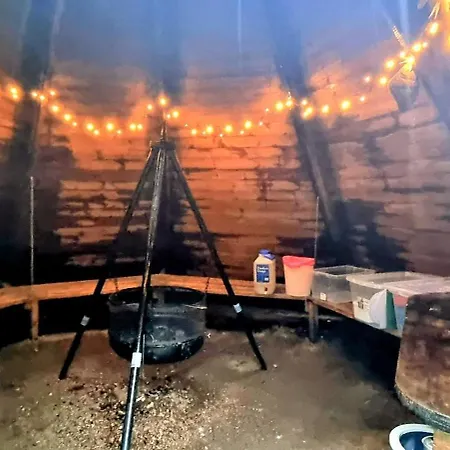 Cozy Little Log Cabin, Dog Allowed, Sauna